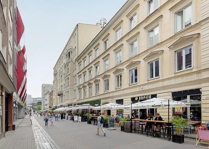 Chmielna City Center Apartment With Bath