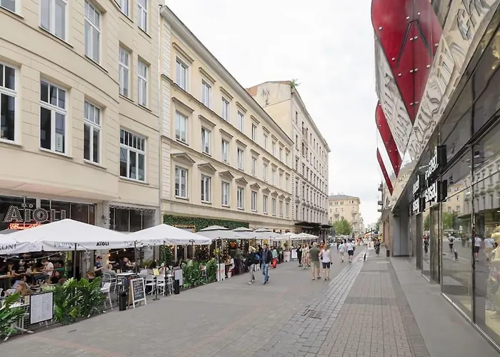 Chmielna City Center Apartment With Bath