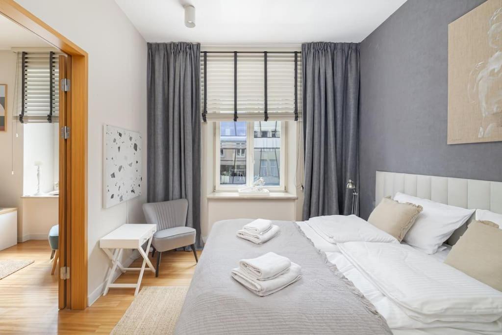 Apartamento Chmielna Center With Bath