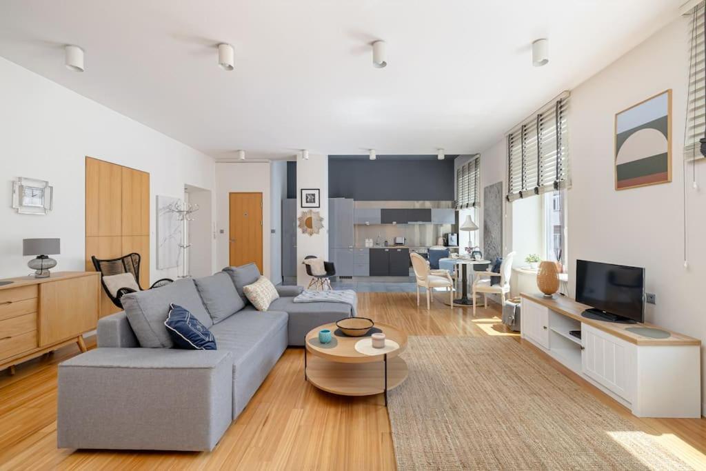 Chmielna Center With Bath Apartamento